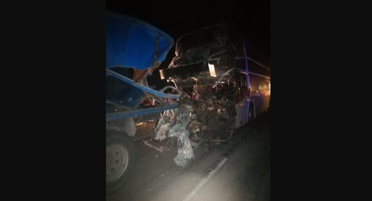 Three people died in a collision between a bus and a KamAZ in Kalmykia