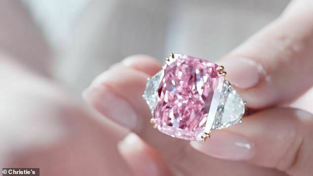 Pink Sakura diamond sold at Christie's for record price