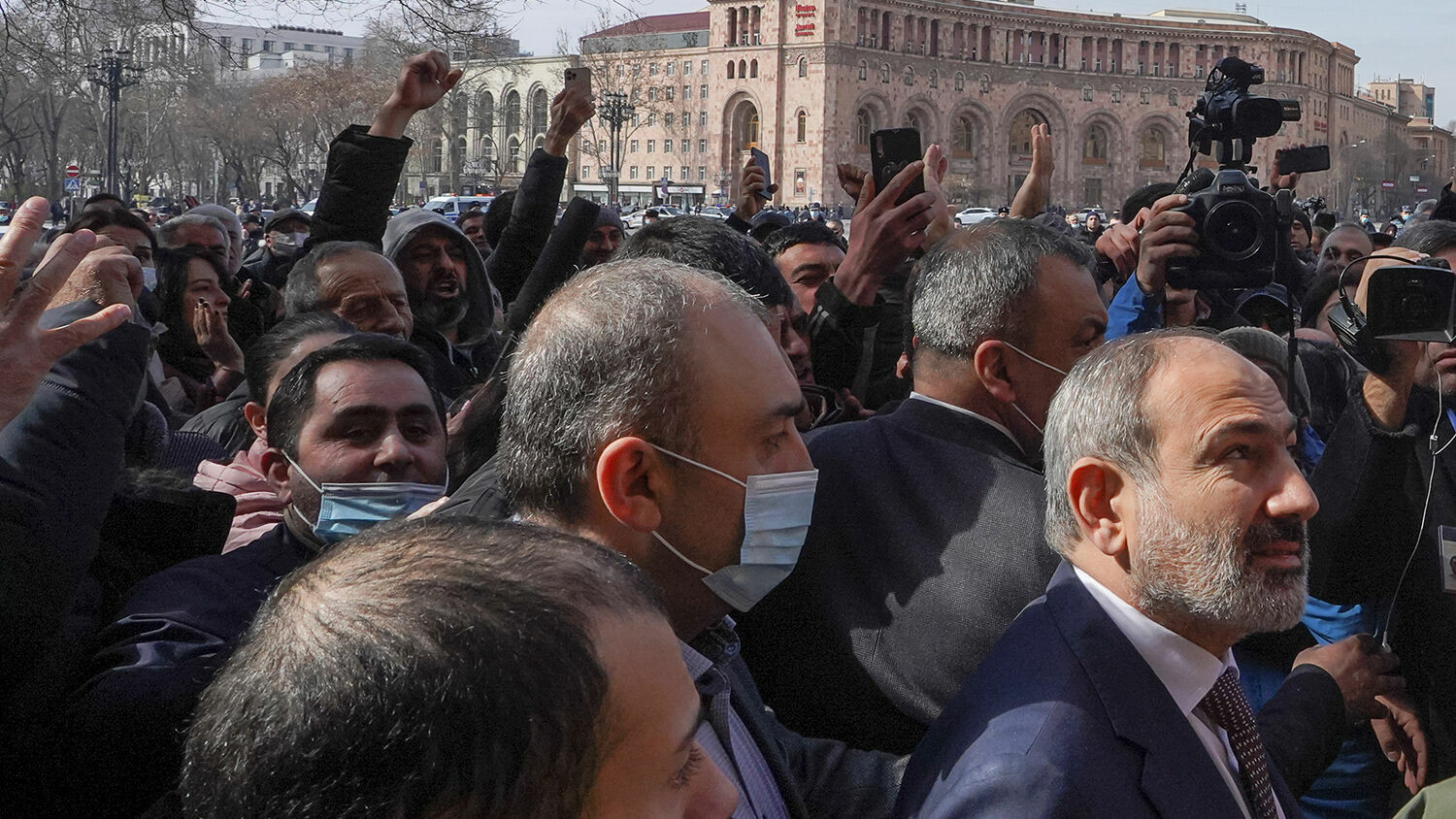 Armenian deadlock: Prime Minister Pashinyan is bad, but his opponents are even worse