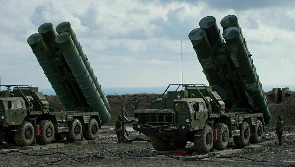 The United States imposed sanctions against Turkey for the purchase of the Triumph air defense system from Russia