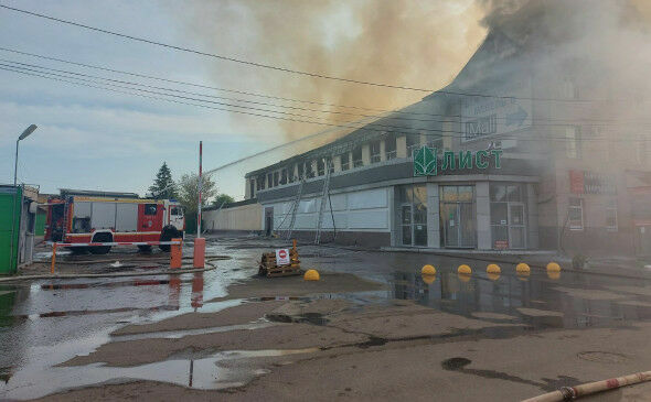 A large fire extinguished in the Triumph shopping center in Penza