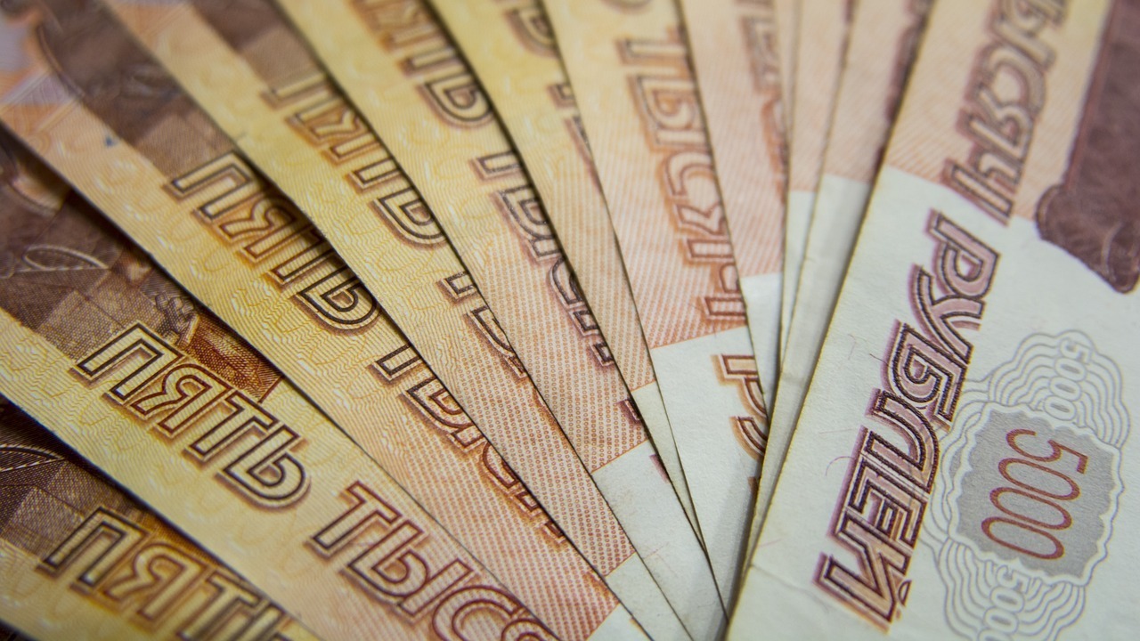 The State Duma obliged banks to return money stolen from accounts to citizens by the fraudsters