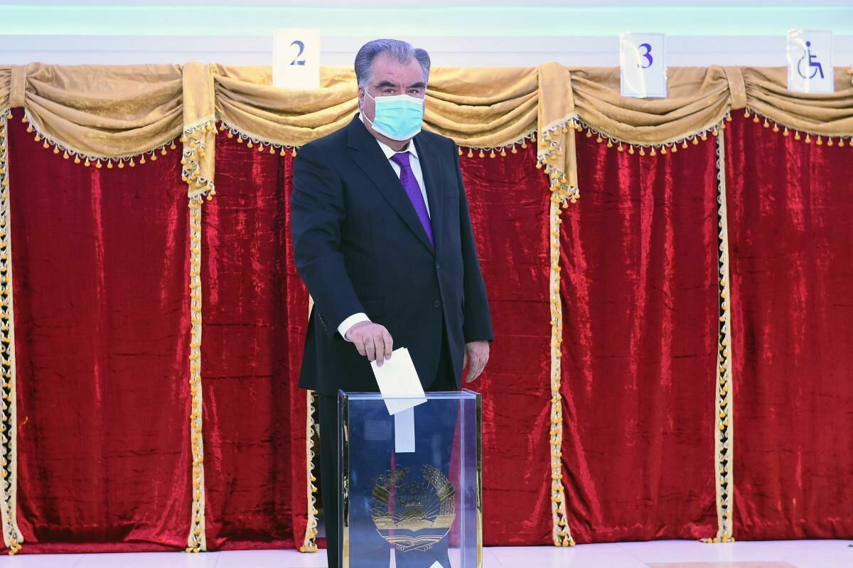 Emomali Rahmon won presidential elections in Tajikistan with 90% of votes