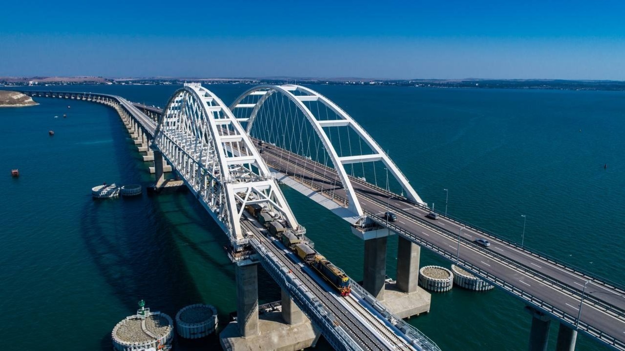 The names of people killed in the explosion on the Crimean Bridge have been named