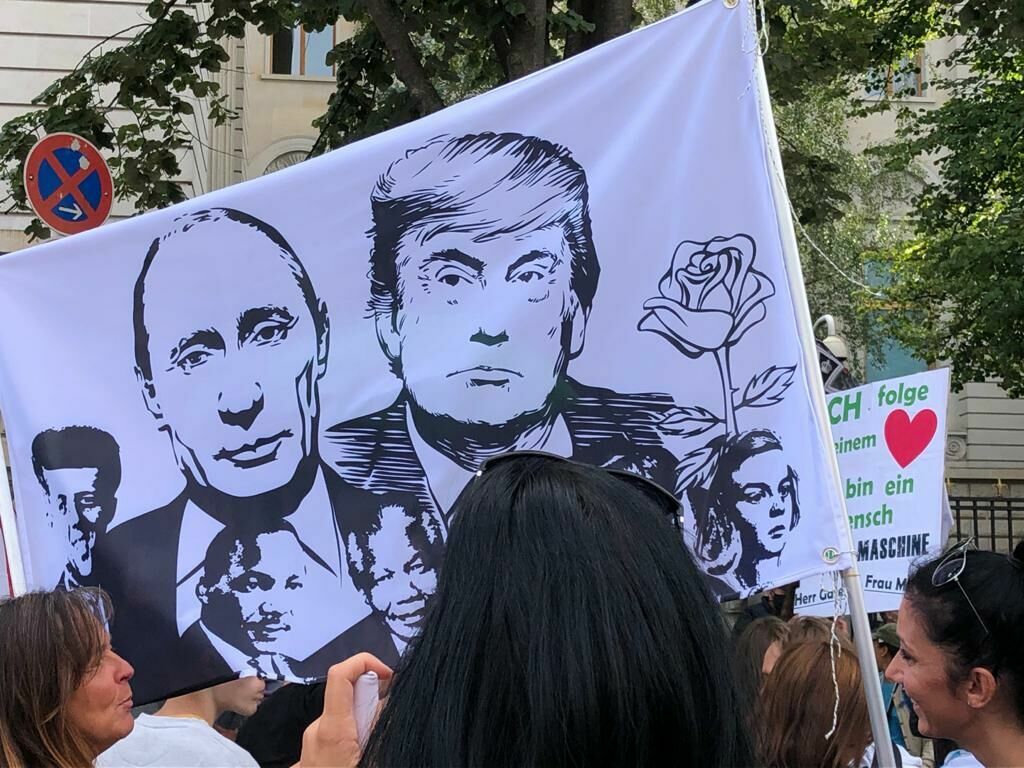 Love for any reason: why are there so many Putin fans in Germany