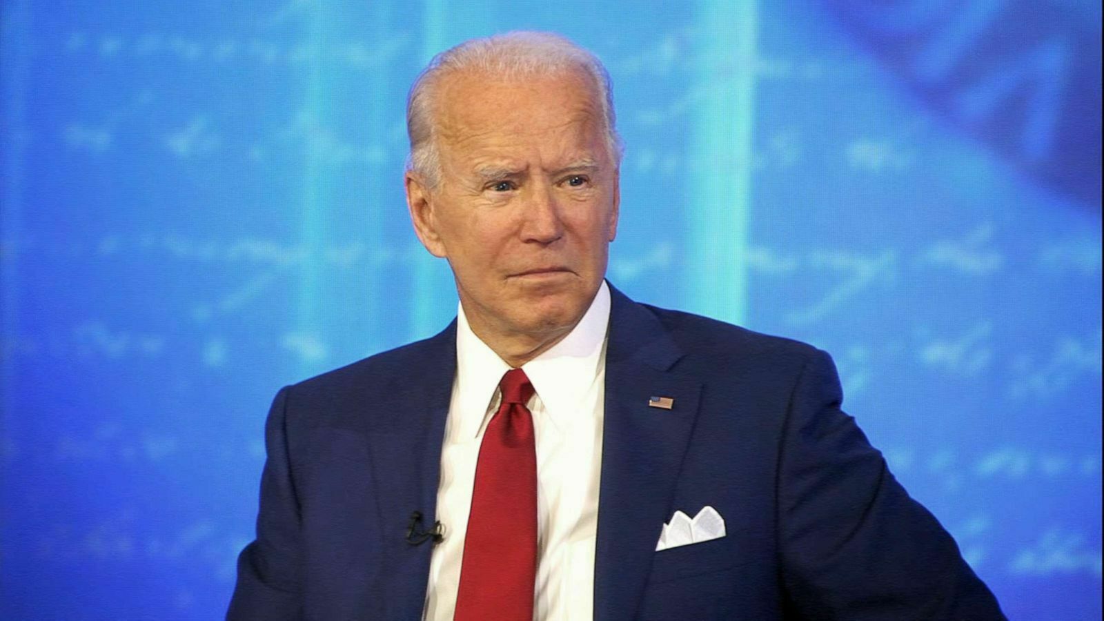 Over 20 specialists demanded Joe Biden to present a list of sanctions in the case of a Russian invasion of Ukraine