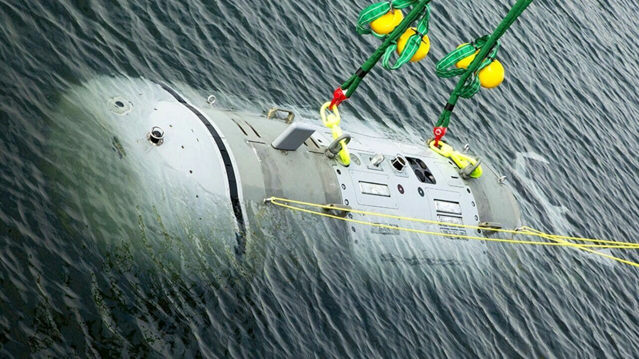 Large, underwater, unmanned: the US Navy demonstrated a drone submarine