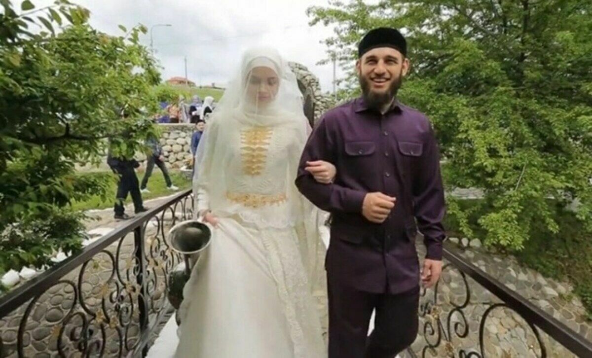 Kadyrov allocated money to the bridegrooms for the brides' purchasing