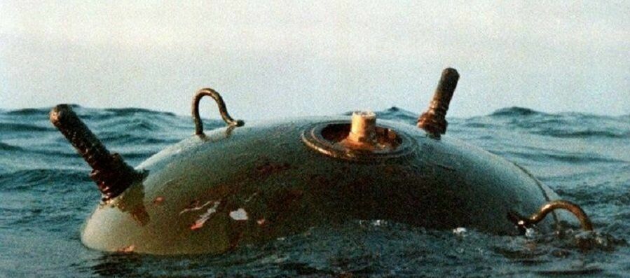 Bulgarian sailors and fishermen were warned about the possible appearance of mines in the Black Sea