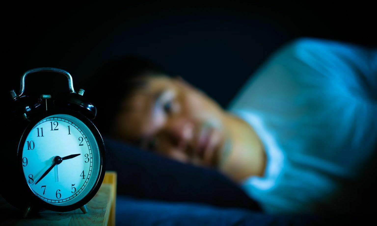 The somnologist explained why the coronavirus deprives of sleep both sick and healthy people