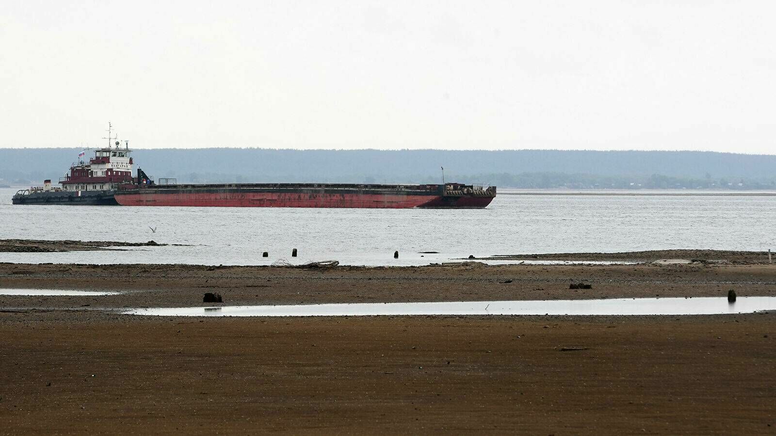 Dry cargo ship blocked the way from the Volga river to the Caspian Sea