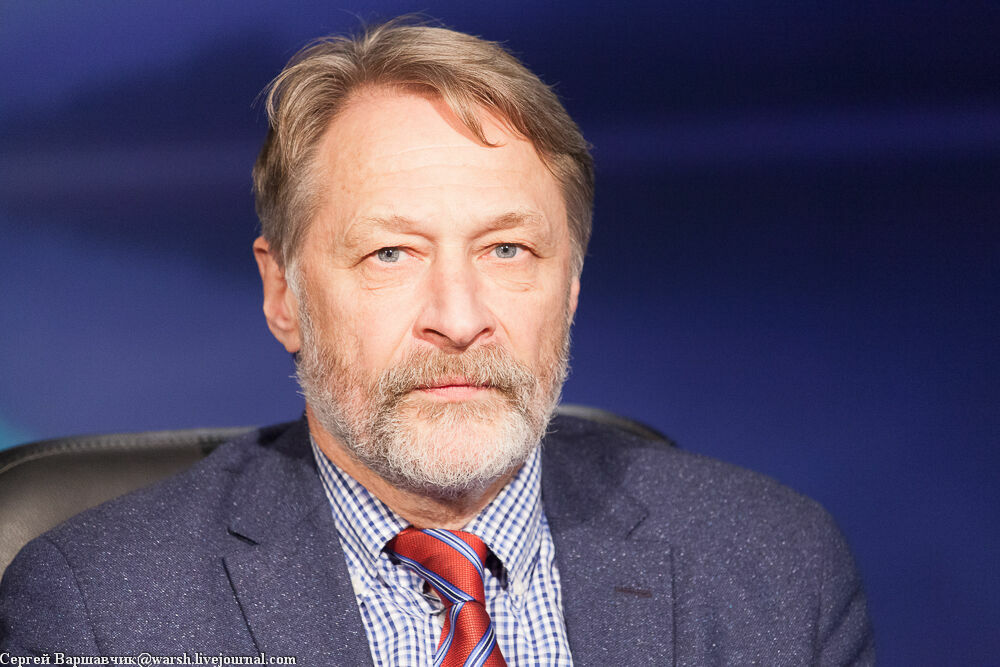 Dmitry Oreshkin: "Russia is plunging into a state of catastrophe"