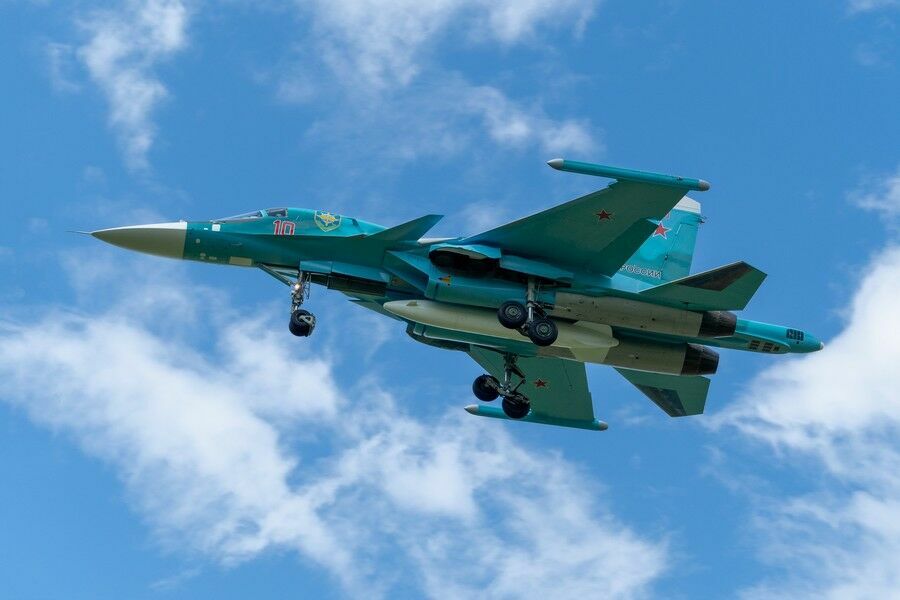 Russian fighters drove NATO planes off the coast of Crimea
