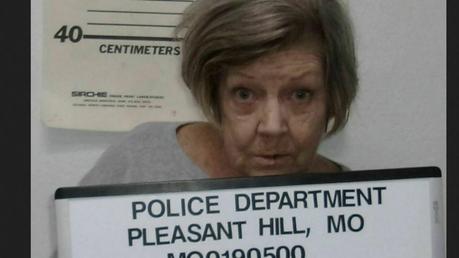 78-year-old American woman was arrested for the third time for bank robbery