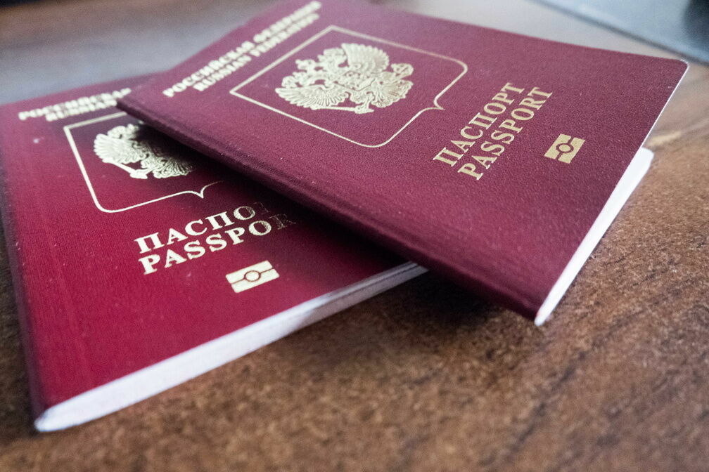 Residents of the LPR, DPR, Zaporozhye and Kherson will receive Russian citizenship after the oath
