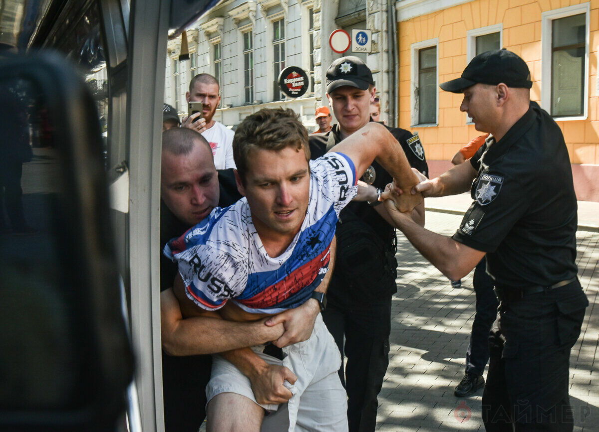 In Odessa, a US citizen was detained in a T-shirt with the inscription "Russia"