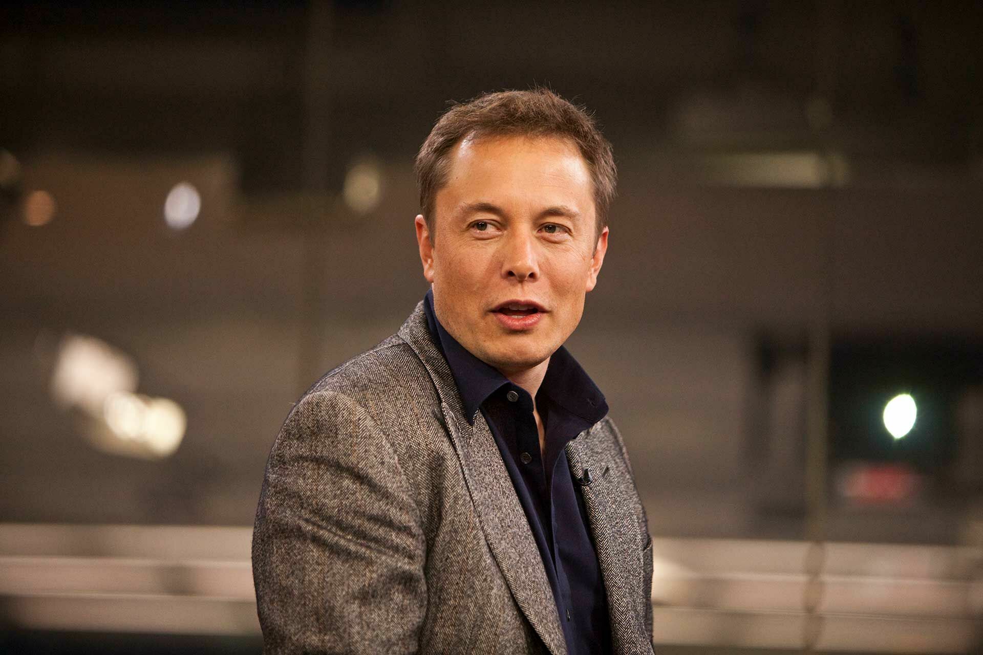 Elon Musk called self-isolation a “fascist” measure