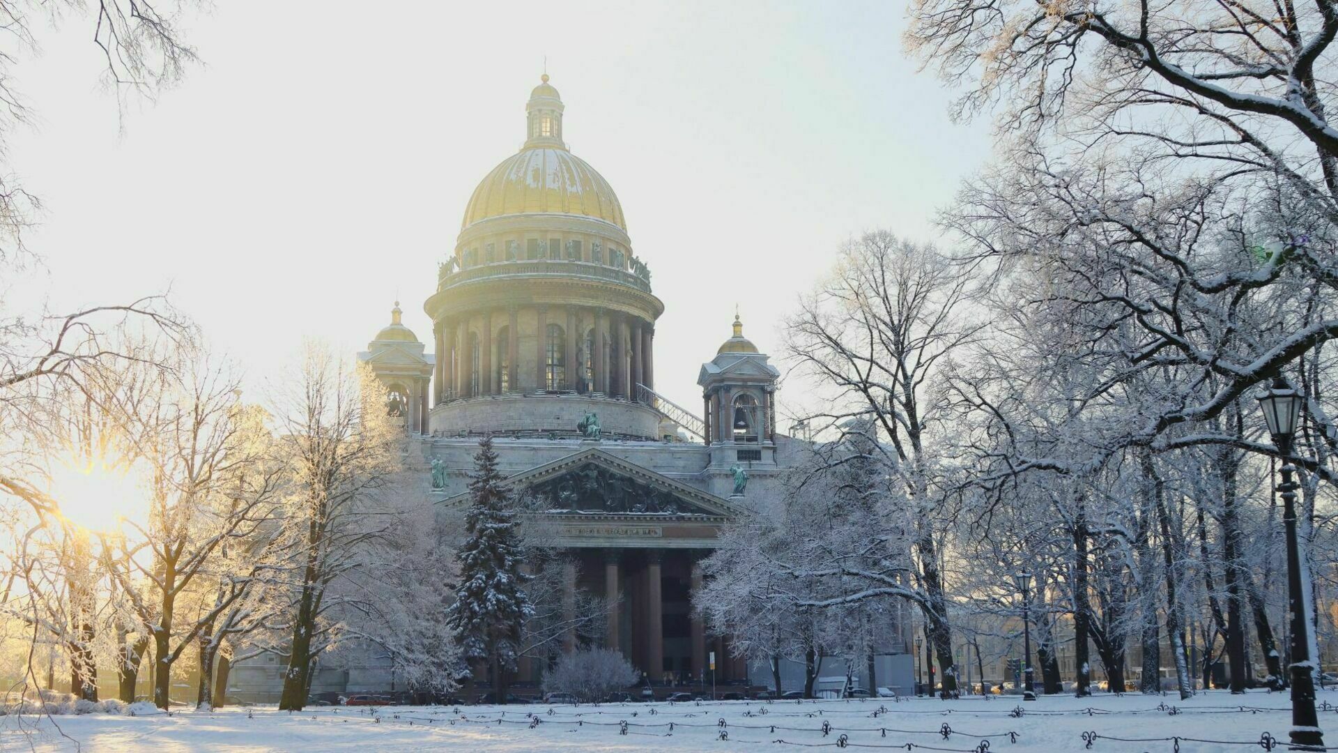 In St. Petersburg, mandates will be taken away from the relocating deputies
