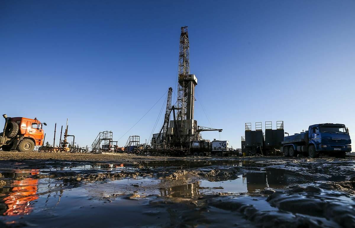 Question of the day: how much oil and gas is actually produced in Russia?