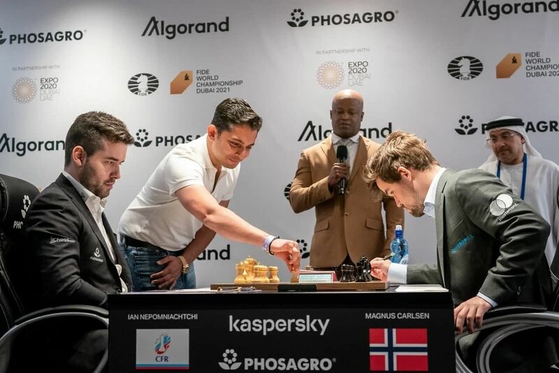 Magnus Carlsen gets away with error after seemingly touching a piece during  World Chess Championship