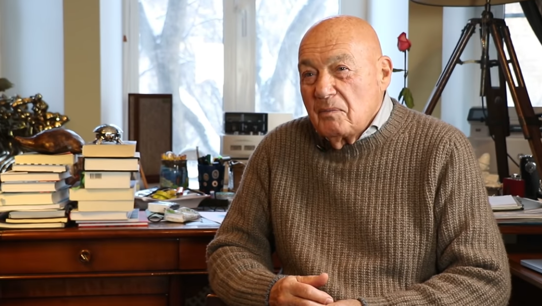 Vladimir Pozner: “Slavery in Russia was transmitted genetically and will not go away soon”