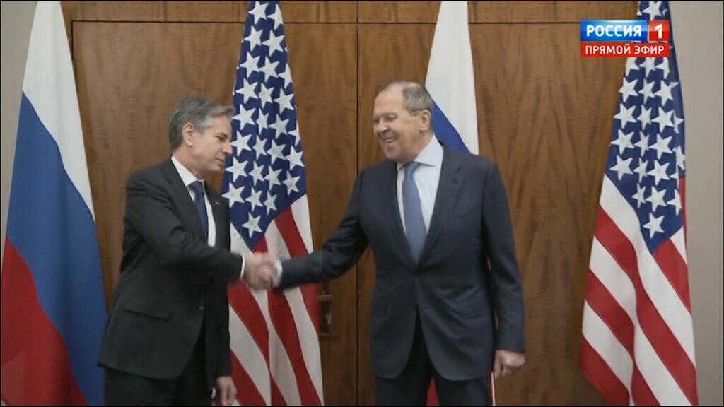 No time to smile! The TV did not like the ostentatious friendliness of Lavrov and Blinken