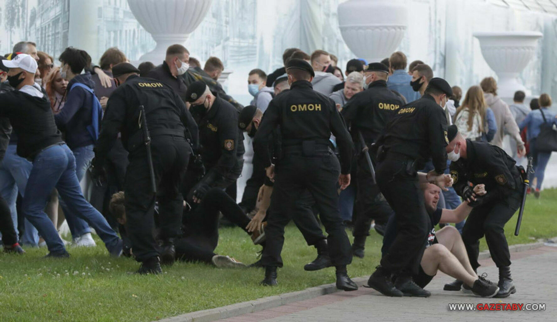 Minsk police started shooting at a protest action