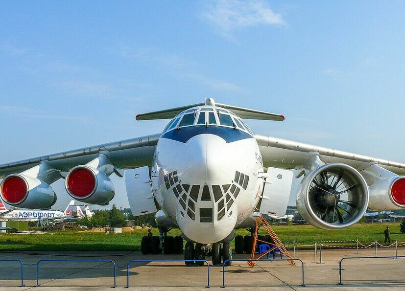 Defeat without a fight: why Russia lost its aviation and engine manufacturing