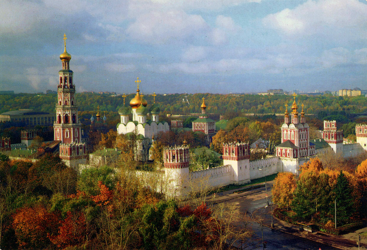 Construction works near the walls of the Novodevichy Convent will destroy the unique ensemble