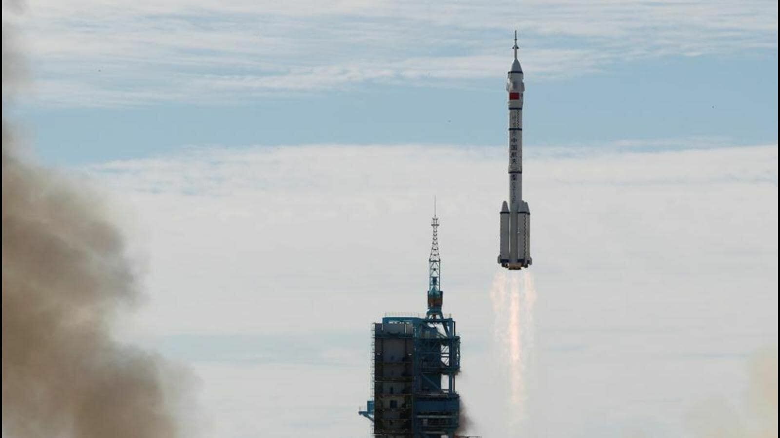China launched the ship "Shenzhou-12" to its station