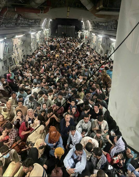 US military aircraft C-17 evacuated 640 people from Kabul at the same time