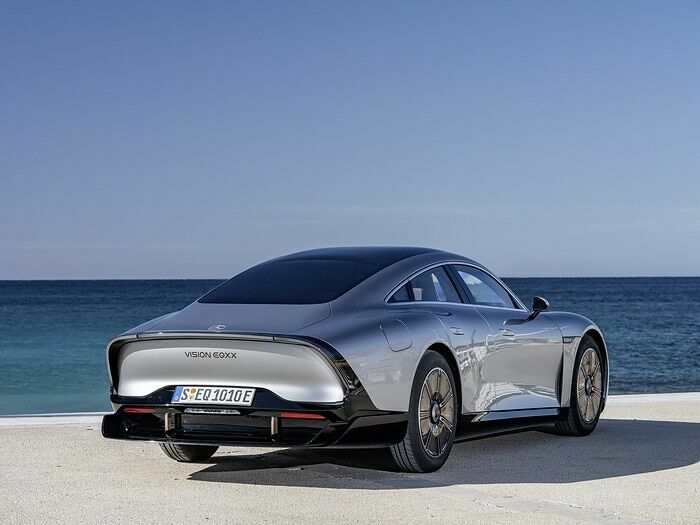 Here's a record!  The Mercedes electric car drove more than 1000 km on a single charge