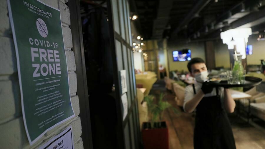 Borscht and QR-code: restaurants in Moscow will operate according to the "rules of war" with covid