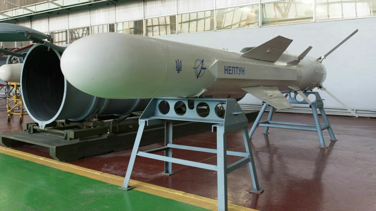 Question of the day: can the Ukrainian Neptune rocket become the killer of the Crimean bridge?