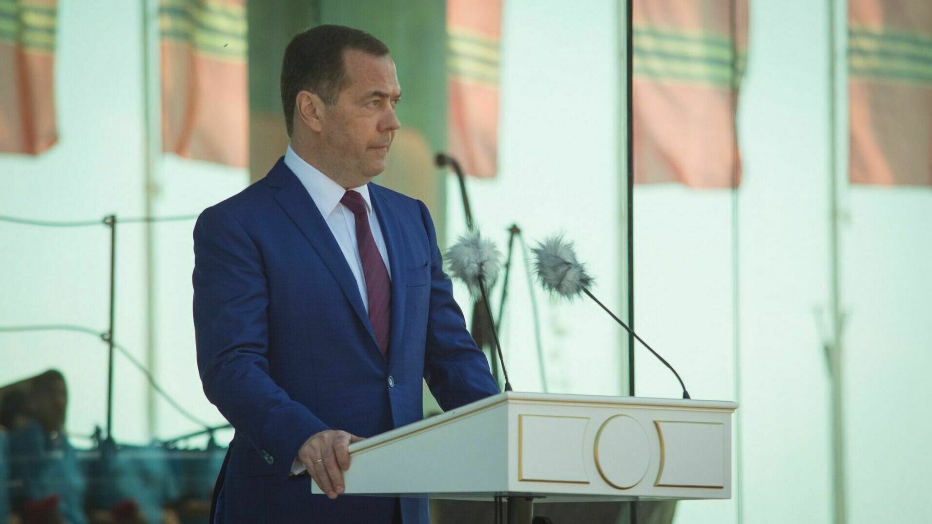 Dmitry Medvedev urged not to let "traitors" into Russia and deprive them of income in the country