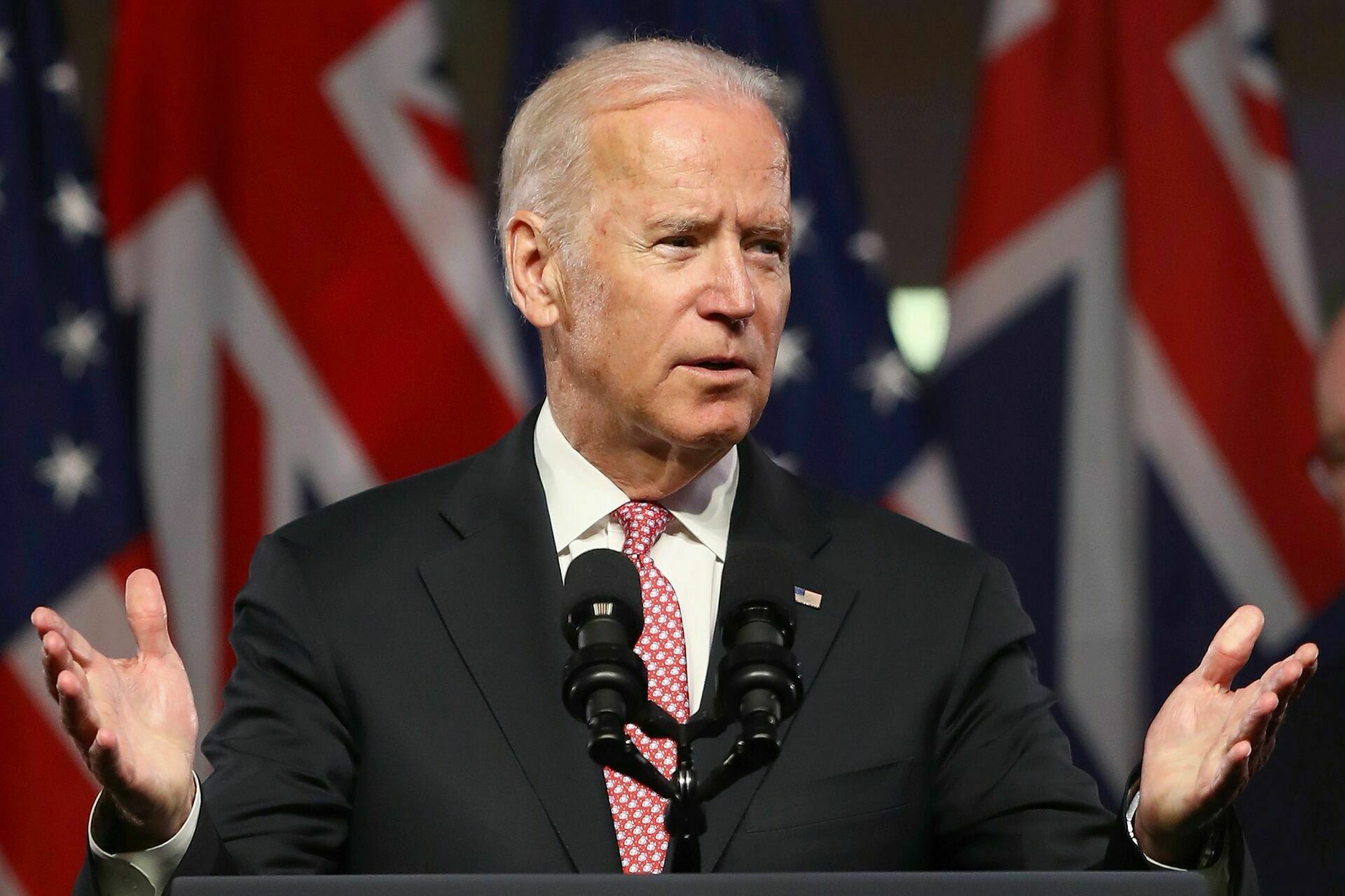 Biden on the absence of Trump's statement in the Navalny case: "Silence is complicity"