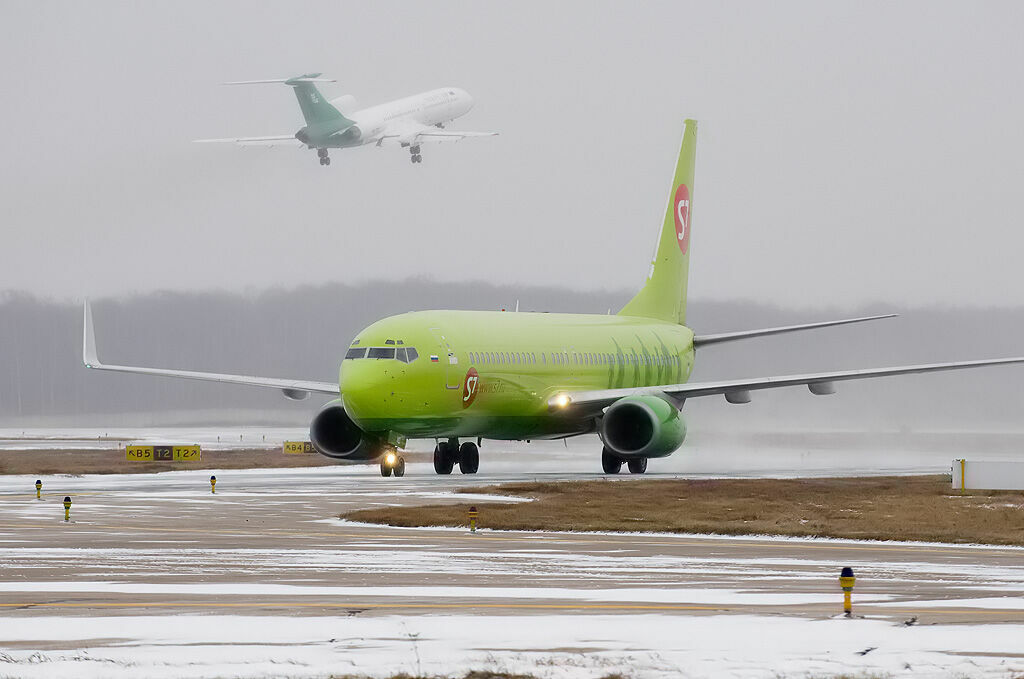 Criminal case opened after emergency landing of ice-covered plane in Irkutsk