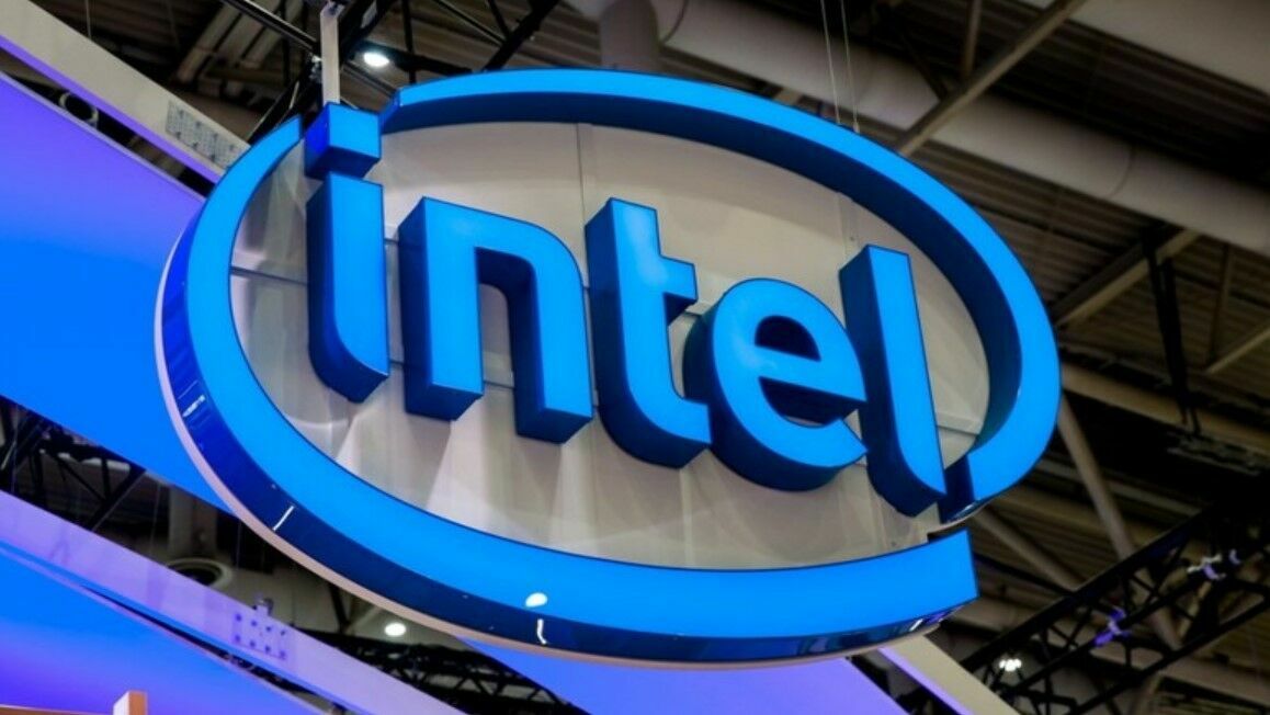 Intel suspends business operations in Russia