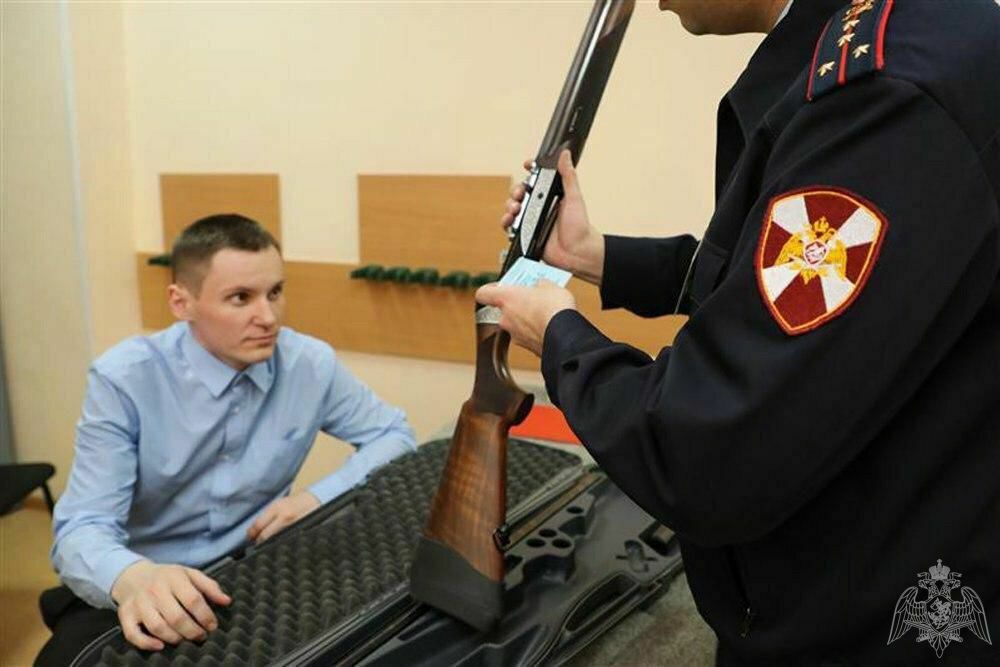Rosgvardia intends to prohibit the issuance of weapons to people who have not passed the inspection of the FSB and the Ministry of Internal Affairs