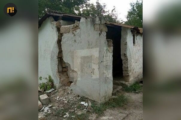 Parents were outraged by a cesspool instead of a toilet in a Crimean school